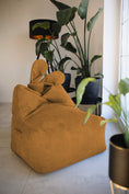 Bild in Galerie-Betrachter laden, Rabbit-Sessel – Weichheit, Stil und Freude in einem!