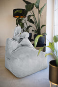 Bild in Galerie-Betrachter laden, Rabbit-Sessel – Weichheit, Stil und Freude in einem!
