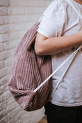 Bild in Galerie-Betrachter laden, Modische Rucksacktasche aus Cord