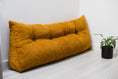 Cargar la imagen en la vista de la galería, Appuie-tête en velours côtelé - parfait pour les longues soirées - un nouveau niveau de détente dans la chambre