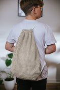 Bild in Galerie-Betrachter laden, Modische Rucksacktasche aus Cord