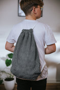 Bild in Galerie-Betrachter laden, Modische Rucksacktasche aus Cord