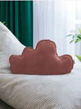 Cargar la imagen en la vista de la galería, Cojín decorativo nube TERCIOPELO