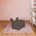 Bild in Galerie-Betrachter laden, Ziegenbock Pouf – Weichheit und Spaß in einem!