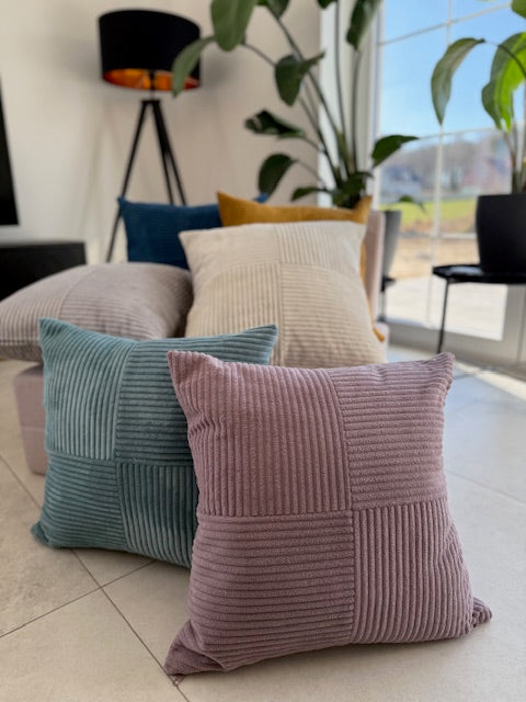 Dekokissen – Cord mit Schachbrettmuster