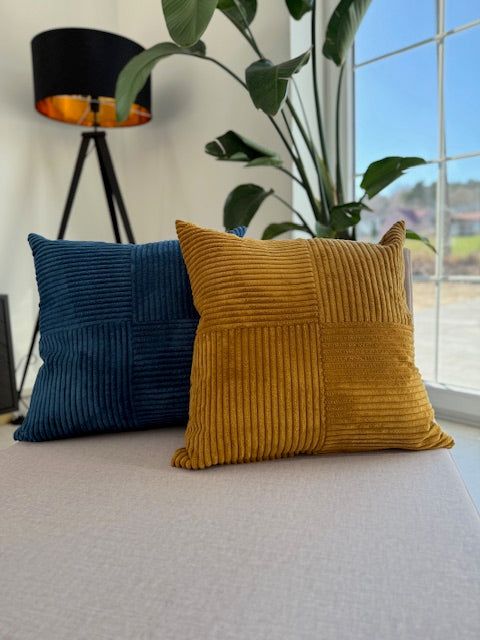 Dekokissen – Cord mit Schachbrettmuster