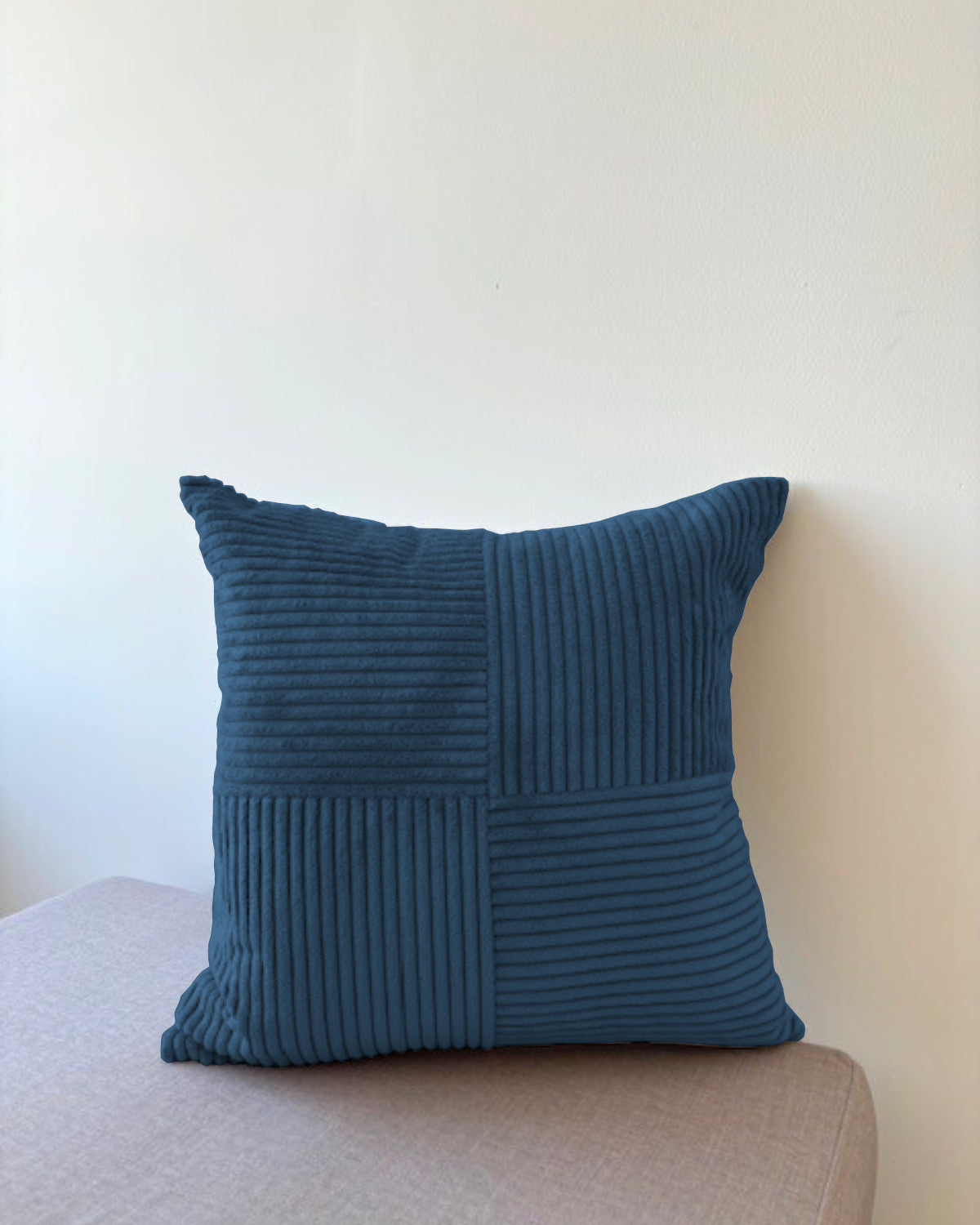 Dekokissen – Cord mit Schachbrettmuster