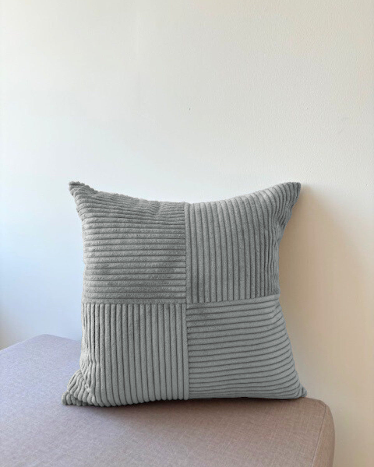 Dekokissen – Cord mit Schachbrettmuster