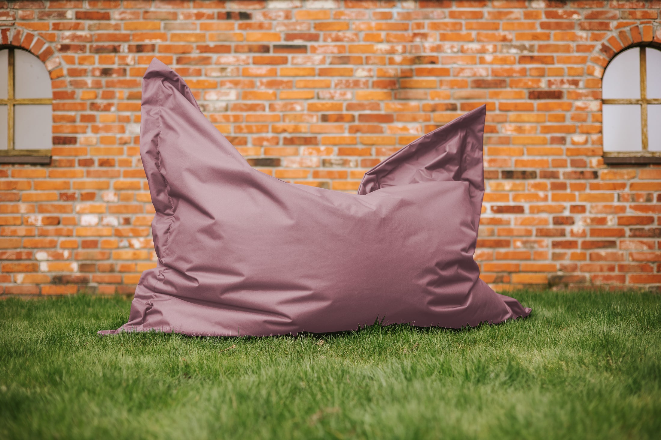 Sacco tipo Beanbag rettangolare in tre diversi dimensioni L, XL, XXL. Impermeabile per sdraiarsi e sedersi per interni ed esterni per salotto cameretta per bambini terazza giardino